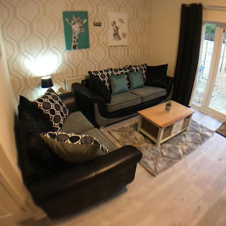 Very Large House, 6 Beds, 4 Bedrooms, 3 Bathrooms, 5 Smart Tv'S & Van Parking Boston Ngoại thất bức ảnh